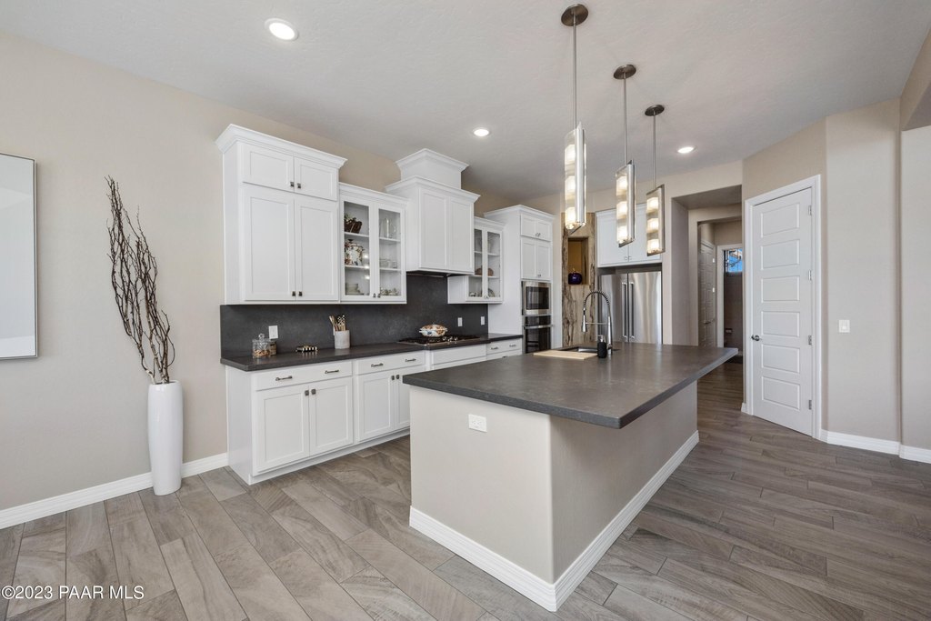 Prescott, Arizona, 86301, United States, 3 Bedrooms Bedrooms, ,3.5 BathroomsBathrooms,Residential,Forsale,1992713