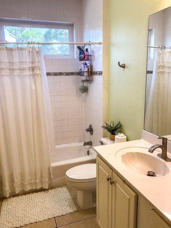 St. George Island, Florida, 32328, United States, 4 Bedrooms Bedrooms, ,4.5 BathroomsBathrooms,Residential,Forsale,1968191