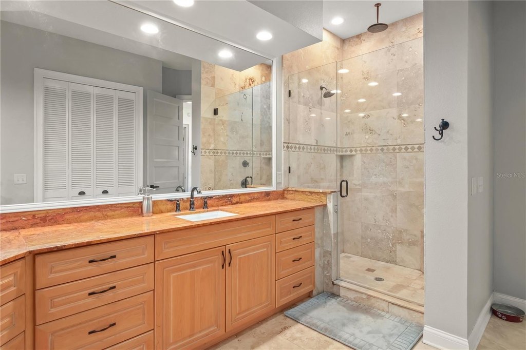 REDDICK, Florida, 32686, United States, 2 Bedrooms Bedrooms, ,2 BathroomsBathrooms,Residential,Forsale,1994135