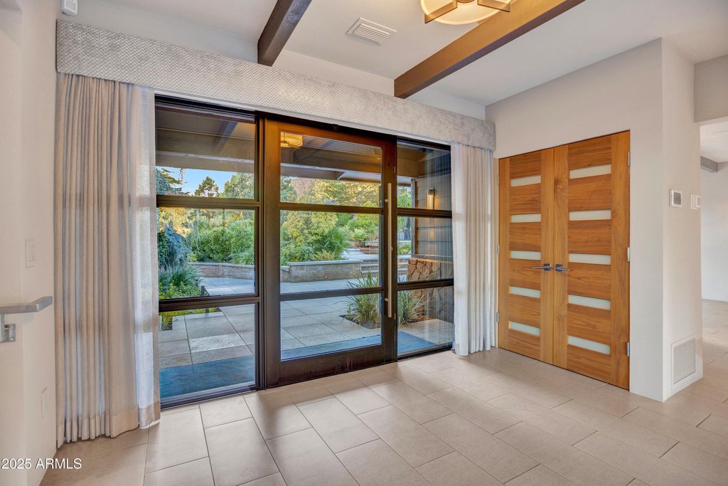 Sedona, Arizona, 86336, United States, 3 Bedrooms Bedrooms, ,3 BathroomsBathrooms,Residential,Forsale,2004617