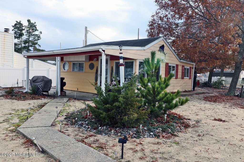 Forked River, New Jersey, 08731, United States, 2 Bedrooms Bedrooms, ,1 BathroomBathrooms,Residential,Forsale,1994046