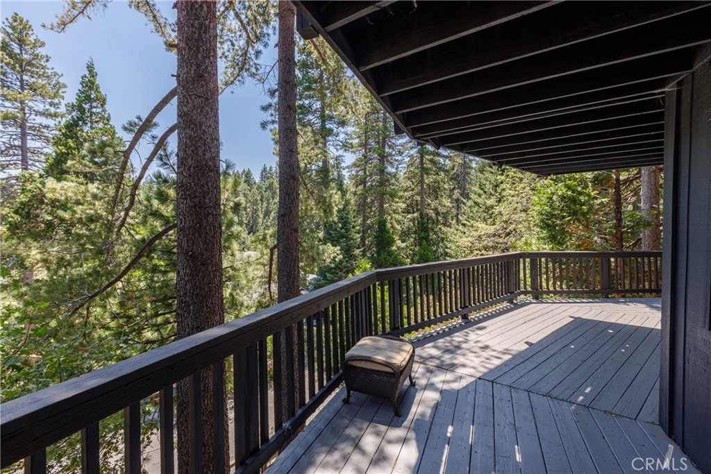 Lake Arrowhead, California, 92352, United States, 3 Bedrooms Bedrooms, ,3 BathroomsBathrooms,Residential,Forsale,1953305