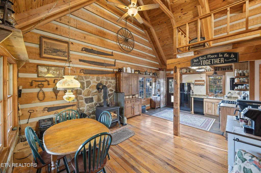 Crossville, Tennessee, 38572, United States, 3 Bedrooms Bedrooms, ,3 BathroomsBathrooms,Residential,Forsale,1996602