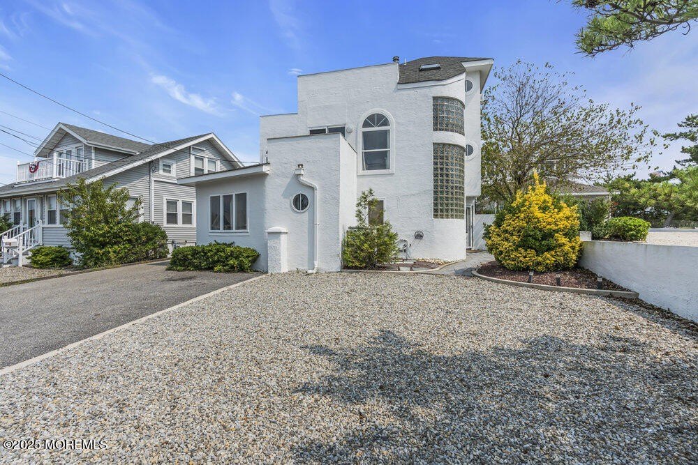 Point Pleasant Beach, New Jersey, 08742, United States, 5 Bedrooms Bedrooms, ,3 BathroomsBathrooms,Residential,Forsale,2003969