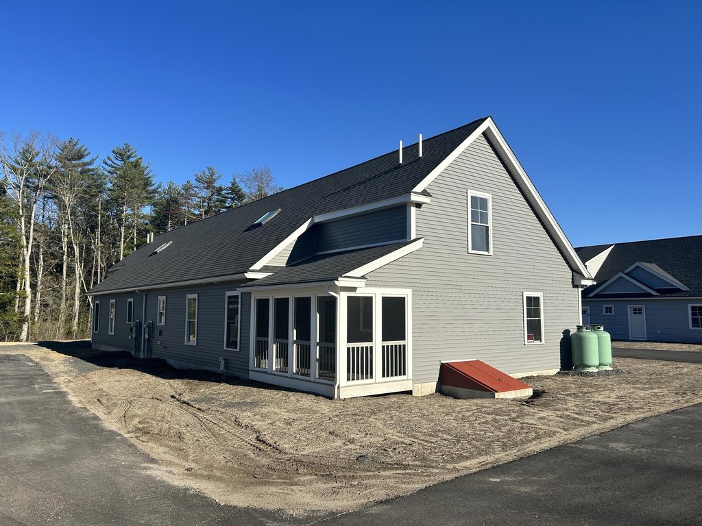 Wells, Maine, 04090, United States, 2 Bedrooms Bedrooms, ,2.5 BathroomsBathrooms,Residential,Forsale,2004710