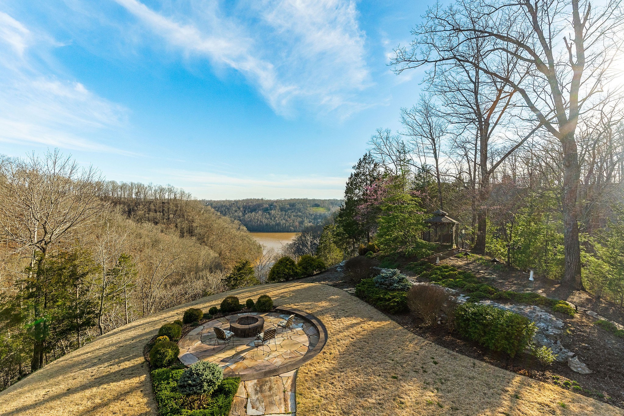 Sparta, Tennessee, 38583, United States, 3 Bedrooms Bedrooms, ,3.5 BathroomsBathrooms,Residential,Forsale,1968516