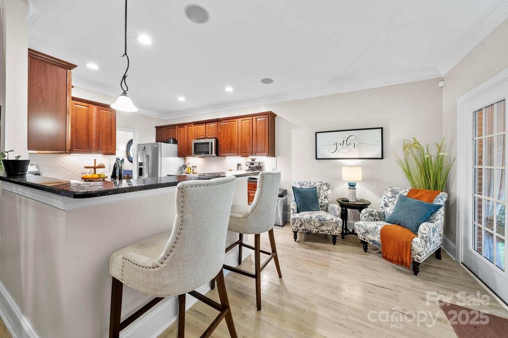 Cramerton, North Carolina, 28032, United States, 3 Bedrooms Bedrooms, ,3.5 BathroomsBathrooms,Residential,Forsale,2007724