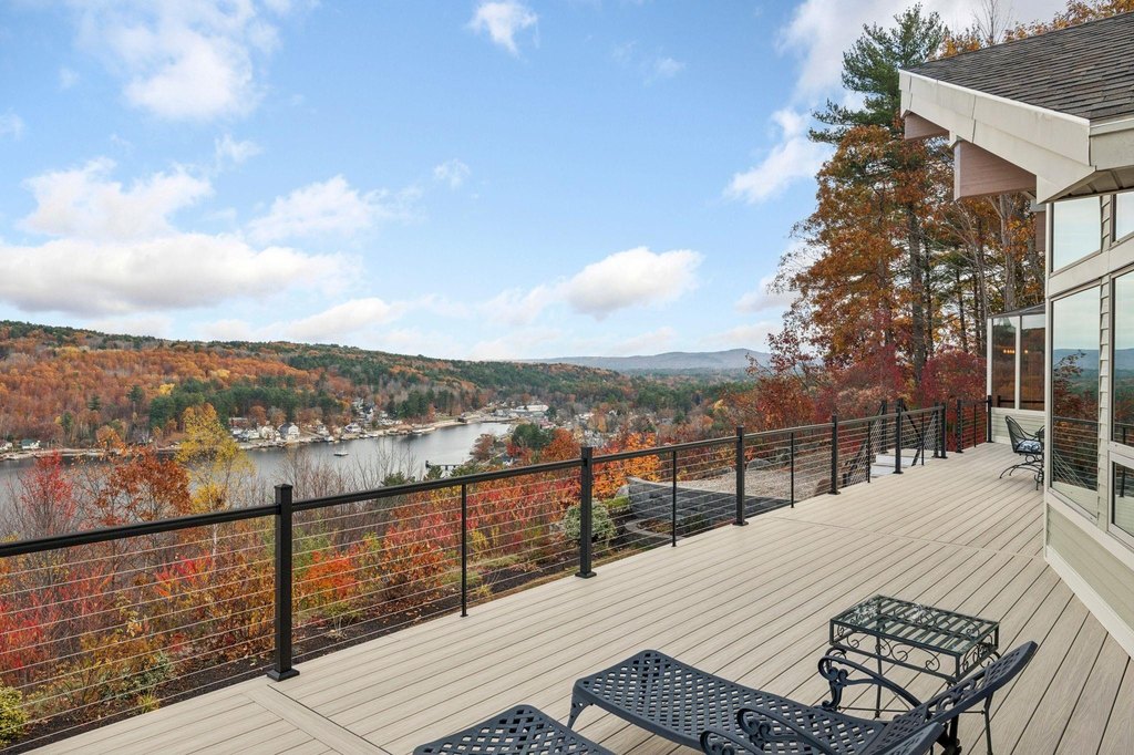 Alton, New Hampshire, 03810, United States, 3 Bedrooms Bedrooms, ,3.5 BathroomsBathrooms,Residential,Forsale,2004704