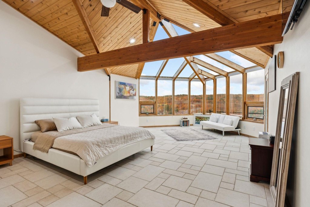 Alton, New Hampshire, 03810, United States, 3 Bedrooms Bedrooms, ,3.5 BathroomsBathrooms,Residential,Forsale,2004704