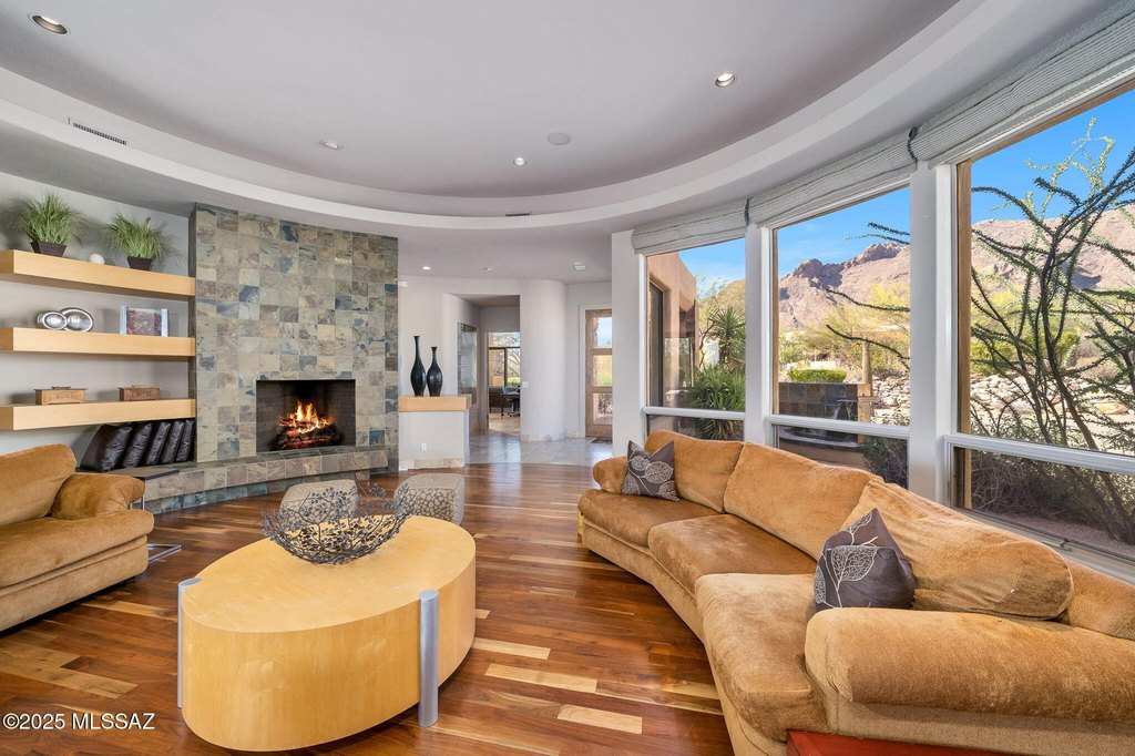 Tucson, Arizona, 85718, United States, 5 Bedrooms Bedrooms, ,5.5 BathroomsBathrooms,Residential,Forsale,2004423