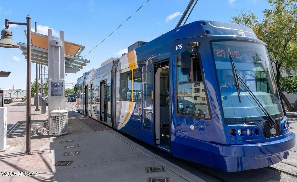 Tucson, Arizona, 85745, United States, 2 Bedrooms Bedrooms, ,2 BathroomsBathrooms,Residential,Forsale,2004419