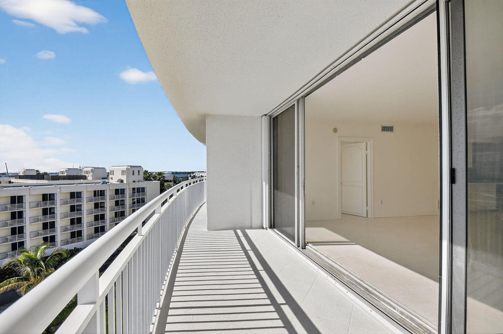 Palm Beach, Florida, 33480, United States, 2 Bedrooms Bedrooms, ,2 BathroomsBathrooms,Residential,Forsale,2010659