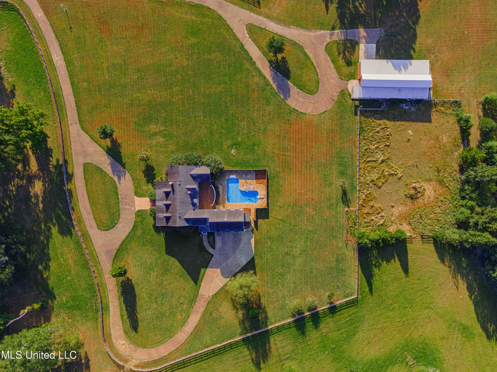 Flora, Mississippi, 39071, United States, 4 Bedrooms Bedrooms, ,4.5 BathroomsBathrooms,Residential,Forsale,1908058