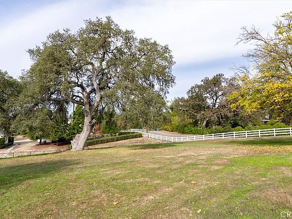 Paso Robles, California, 93446, United States, 4 Bedrooms Bedrooms, ,4 BathroomsBathrooms,Residential,Forsale,2009042