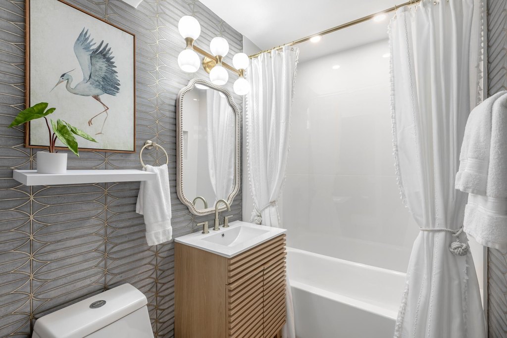 Key West, Florida, 33040, United States, 5 Bedrooms Bedrooms, ,4 BathroomsBathrooms,Residential,Forsale,2011096