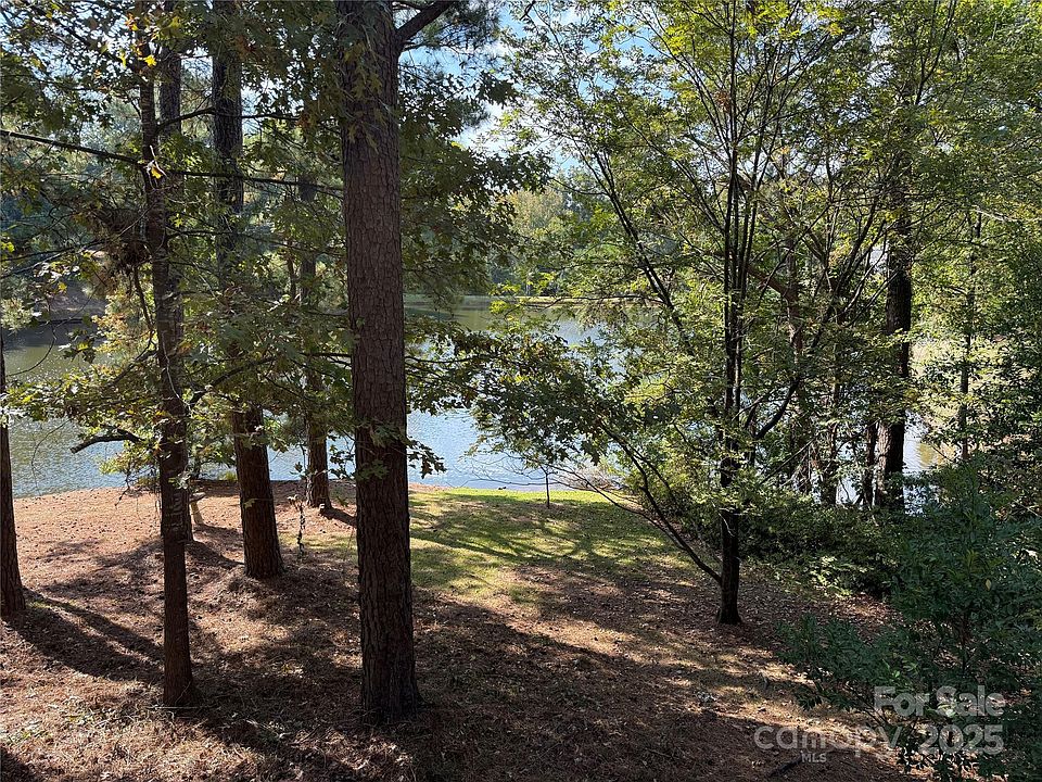 Lancaster, South Carolina, 29720, United States, 5 Bedrooms Bedrooms, ,4 BathroomsBathrooms,Residential,Forsale,2004561