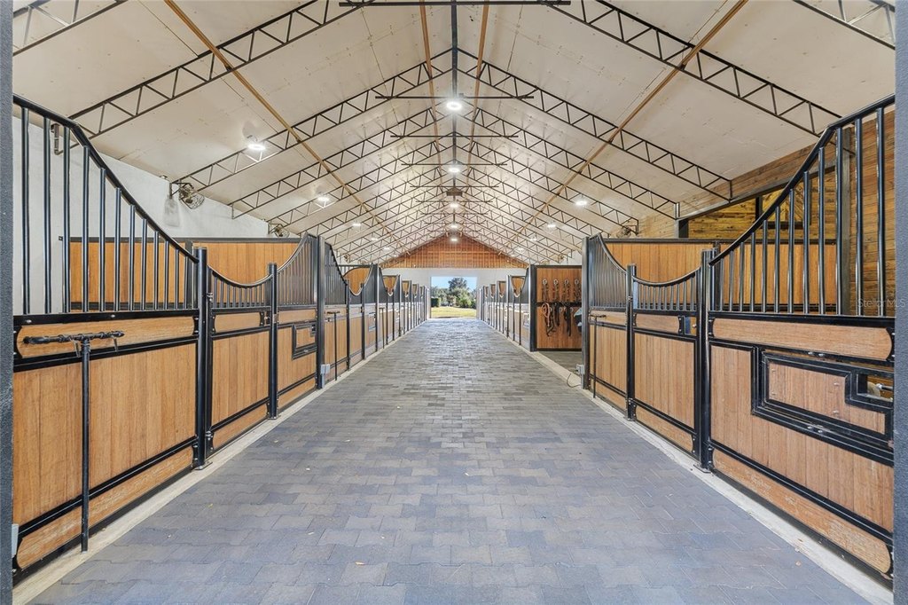 HOWEY IN THE HILLS, Florida, 34737, United States, 3 Bedrooms Bedrooms, ,3.5 BathroomsBathrooms,Residential,Forsale,2004586