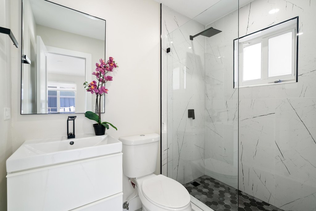 Key Largo, Florida, 33037, United States, 5 Bedrooms Bedrooms, ,3 BathroomsBathrooms,Residential,Forsale,2011098