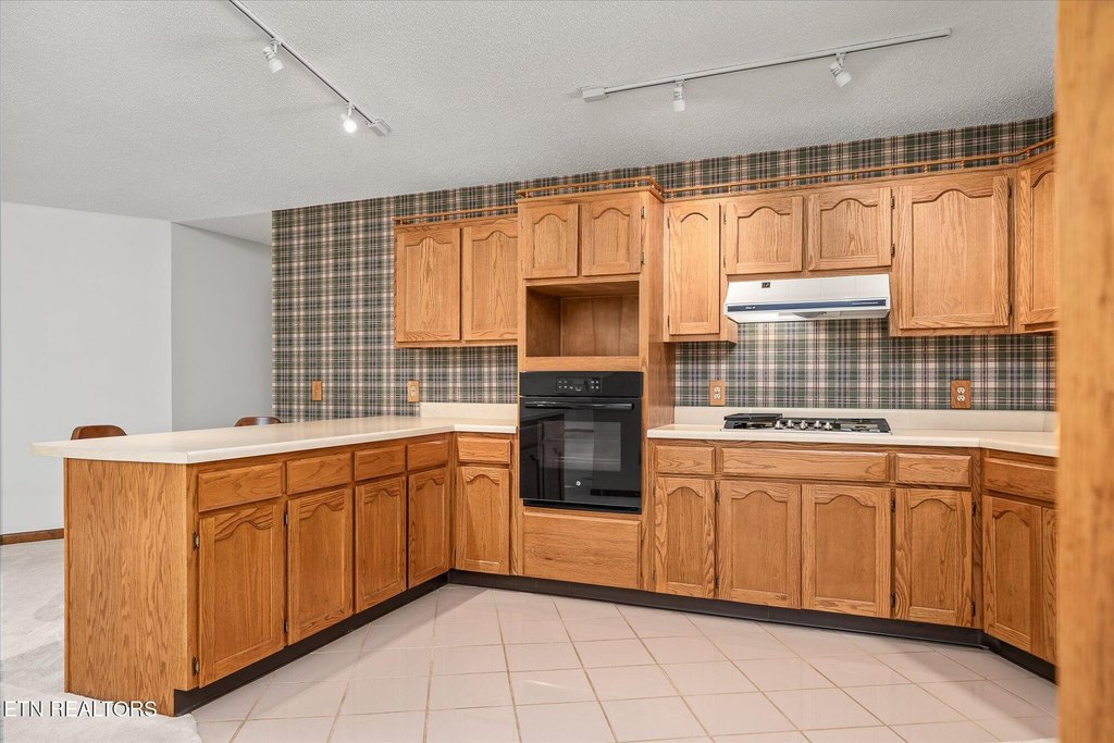 Crossville, Tennessee, 38558, United States, 2 Bedrooms Bedrooms, ,2 BathroomsBathrooms,Residential,Forsale,1907858