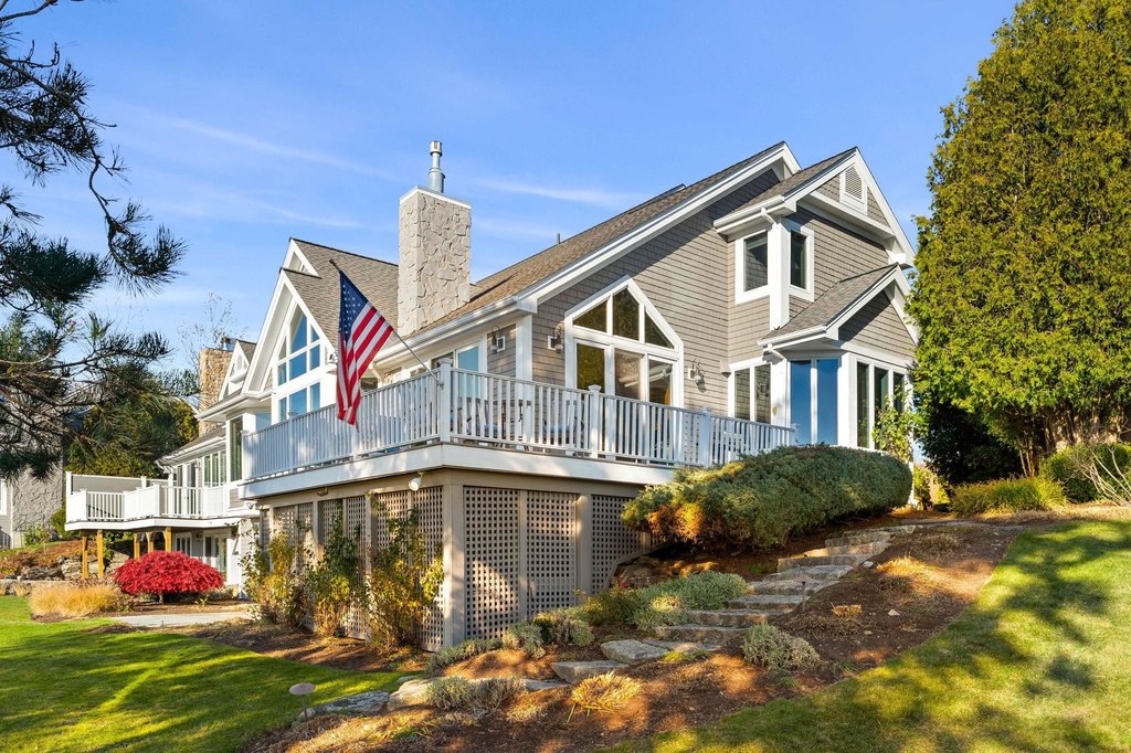 New Castle, New Hampshire, 03854, United States, 3 Bedrooms Bedrooms, ,3.5 BathroomsBathrooms,Residential,Forsale,2004717