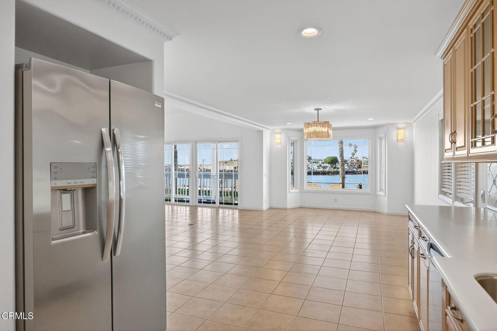 Oxnard, California, 93035, United States, 4 Bedrooms Bedrooms, ,3.5 BathroomsBathrooms,Residential,Forsale,2004312