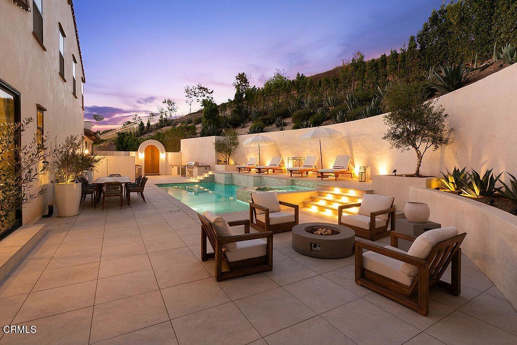 Thousand Oaks, California, 91362, United States, 4 Bedrooms Bedrooms, ,3.5 BathroomsBathrooms,Residential,Forsale,2004525