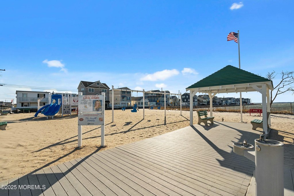 Seaside Park, New Jersey, 08752, United States, 2 Bedrooms Bedrooms, ,1 BathroomBathrooms,Residential,Forsale,2008475