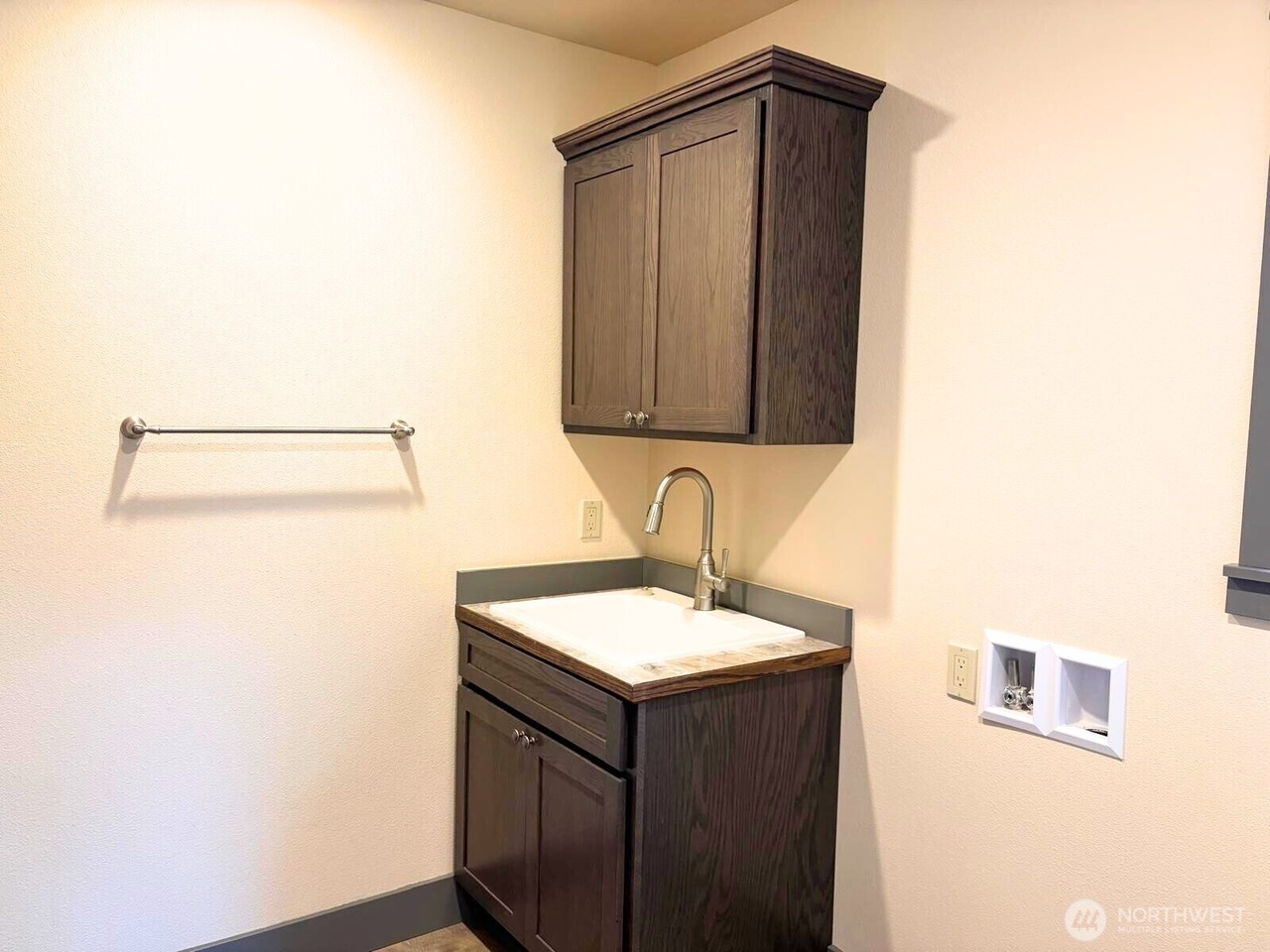 Ocean Shores, Washington, 98569, United States, 3 Bedrooms Bedrooms, ,2 BathroomsBathrooms,Residential,Forsale,2004448