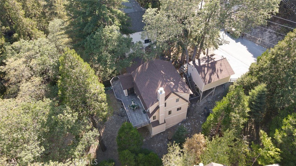 Lake Arrowhead, California, 92352, United States, 5 Bedrooms Bedrooms, ,3.5 BathroomsBathrooms,Residential,Forsale,1953304