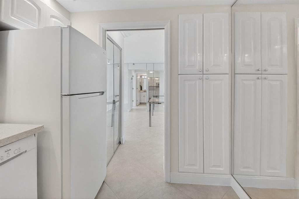 Highland Beach, Florida, 33487, United States, 2 Bedrooms Bedrooms, ,2 BathroomsBathrooms,Residential,Forsale,2004489