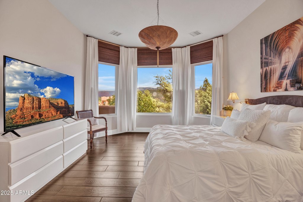 Sedona, Arizona, 86336, United States, 3 Bedrooms Bedrooms, ,2 BathroomsBathrooms,Residential,Forsale,1963558