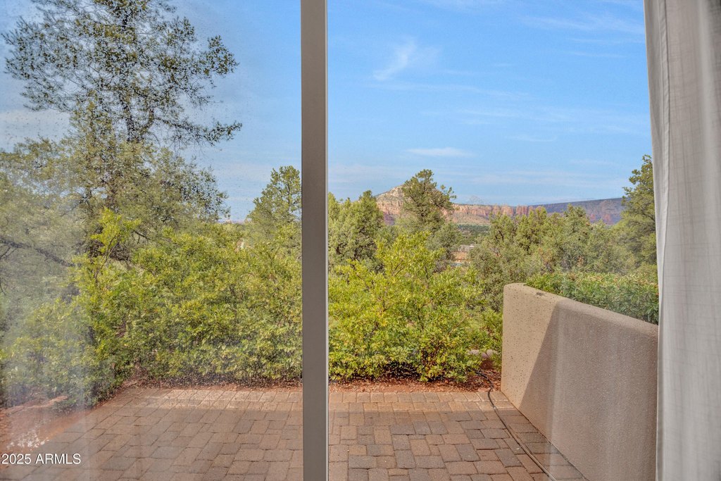 Sedona, Arizona, 86336, United States, 3 Bedrooms Bedrooms, ,2 BathroomsBathrooms,Residential,Forsale,1963558