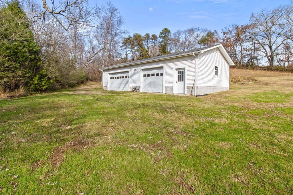 Dayton, Tennessee, 37321, United States, 3 Bedrooms Bedrooms, ,3.5 BathroomsBathrooms,Residential,Forsale,2009591