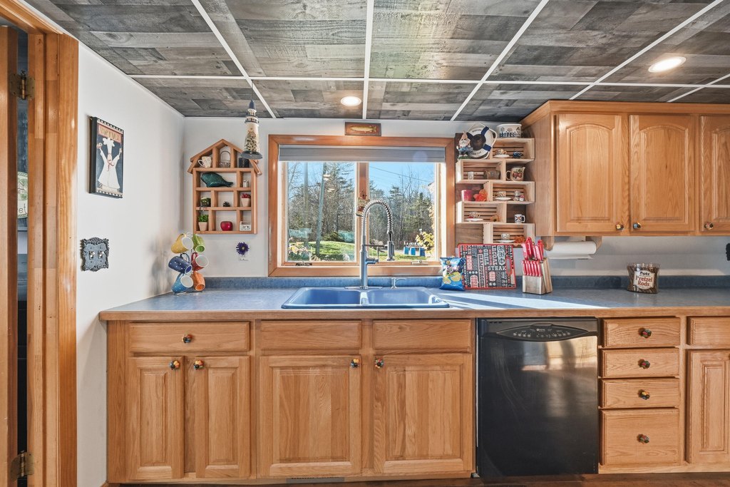 Greene, Maine, 04236, United States, 2 Bedrooms Bedrooms, ,1.5 BathroomsBathrooms,Residential,Forsale,2004723