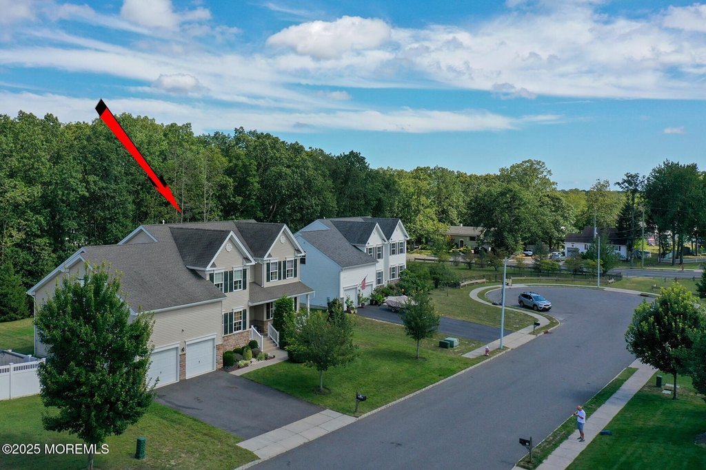 Howell, New Jersey, 07731, United States, 4 Bedrooms Bedrooms, ,3 BathroomsBathrooms,Residential,Forsale,1953811