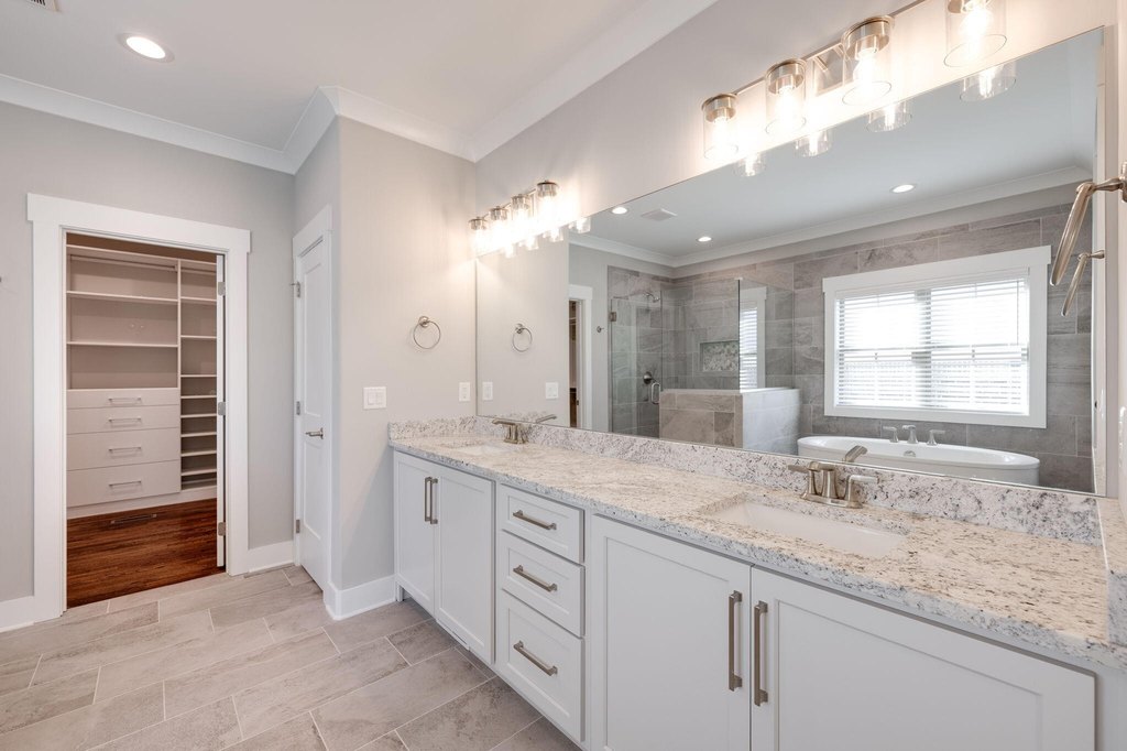 Apison, Tennessee, 37302, United States, 5 Bedrooms Bedrooms, ,4 BathroomsBathrooms,Residential,Forsale,1946774