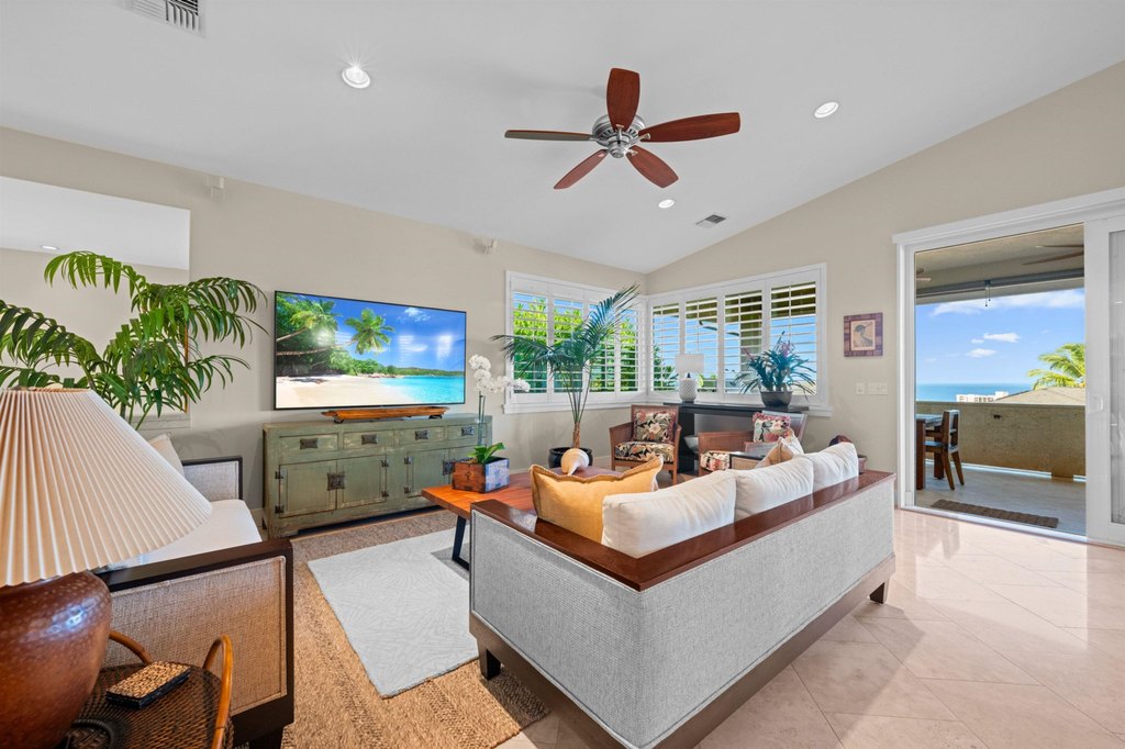 Lahaina, Hawaii, 96761, United States, 4 Bedrooms Bedrooms, ,3 BathroomsBathrooms,Residential,Forsale,2009552