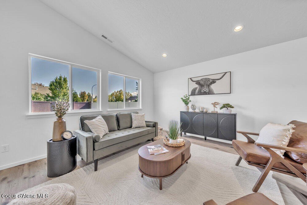 Post Falls, Idaho, 83854, United States, 3 Bedrooms Bedrooms, ,2 BathroomsBathrooms,Residential,Forsale,1984543