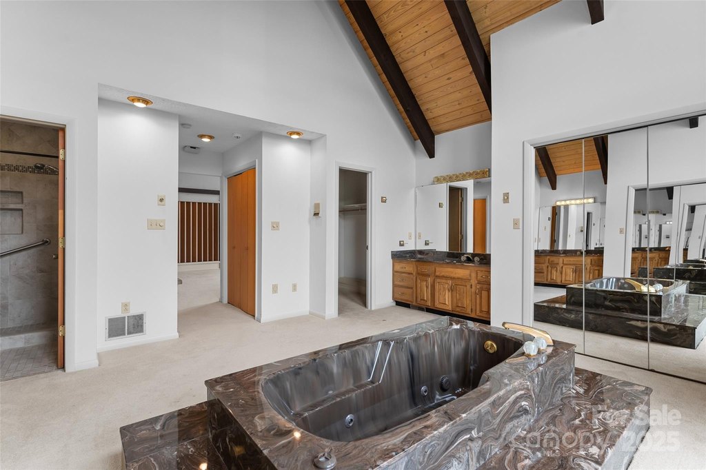 Asheville, North Carolina, 28806, United States, 4 Bedrooms Bedrooms, ,6.5 BathroomsBathrooms,Residential,Forsale,2011987