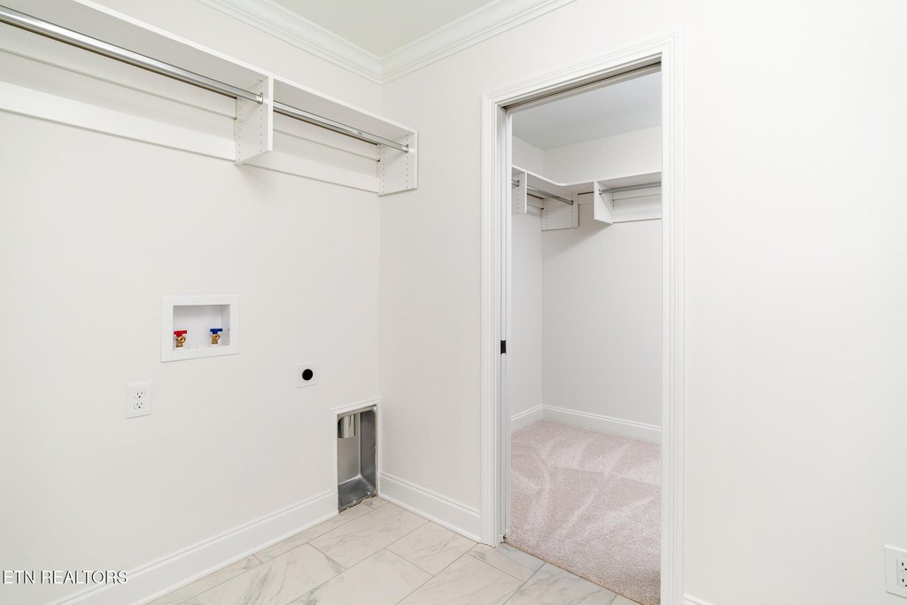 Maryville, Tennessee, 37801, United States, 3 Bedrooms Bedrooms, ,3 BathroomsBathrooms,Residential,Forsale,1942429