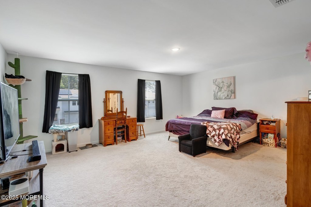 Little Egg Harbor, New Jersey, 08087, United States, 5 Bedrooms Bedrooms, ,3 BathroomsBathrooms,Residential,Forsale,1992686