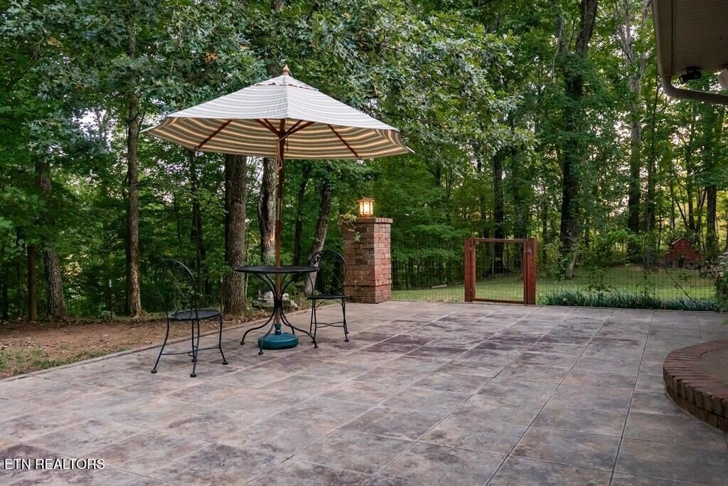 Livingston, Tennessee, 38570, United States, 3 Bedrooms Bedrooms, ,4.5 BathroomsBathrooms,Residential,Forsale,1952671