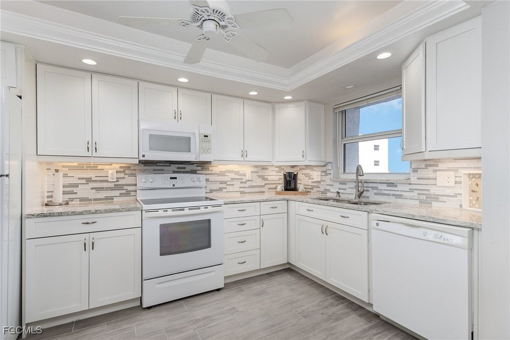 Fort Myers Beach, Florida, 33931, United States, 2 Bedrooms Bedrooms, ,2 BathroomsBathrooms,Residential,Forsale,2004816