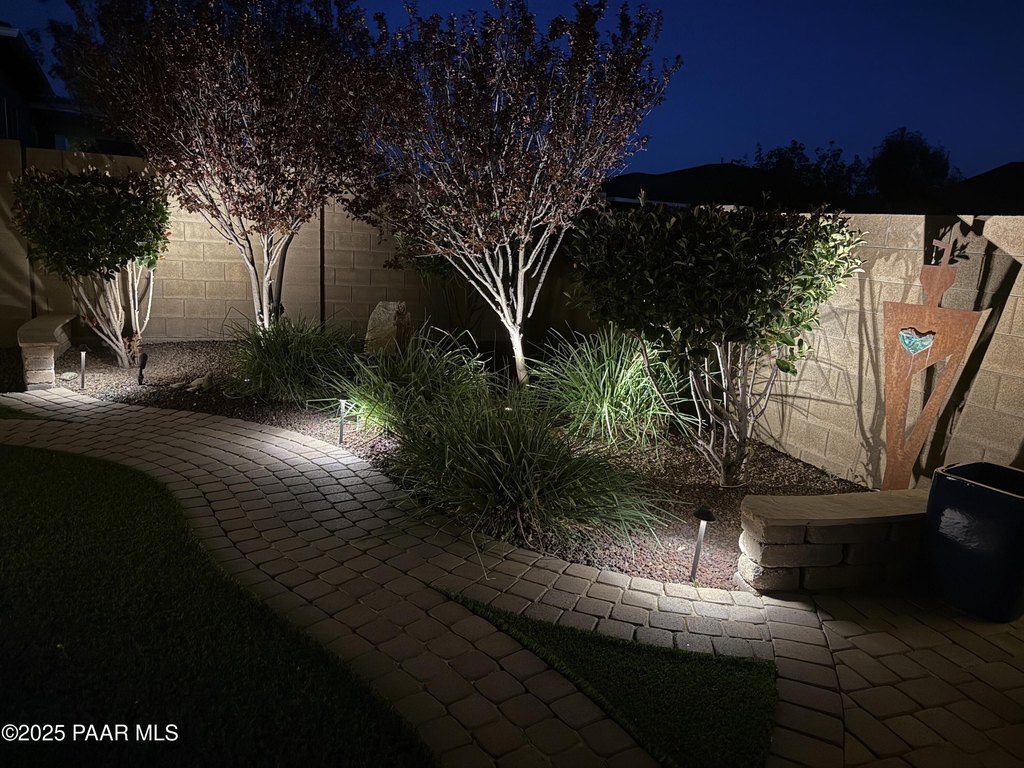 Dewey-Humboldt, Arizona, 86327, United States, 2 Bedrooms Bedrooms, ,2 BathroomsBathrooms,Residential,Forsale,1952162