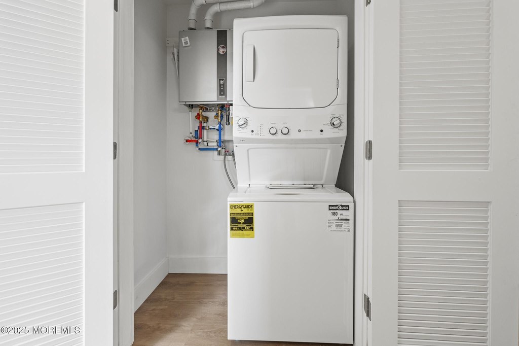 Seaside Heights, New Jersey, 08751, United States, 3 Bedrooms Bedrooms, ,2 BathroomsBathrooms,Residential,Forsale,1984570