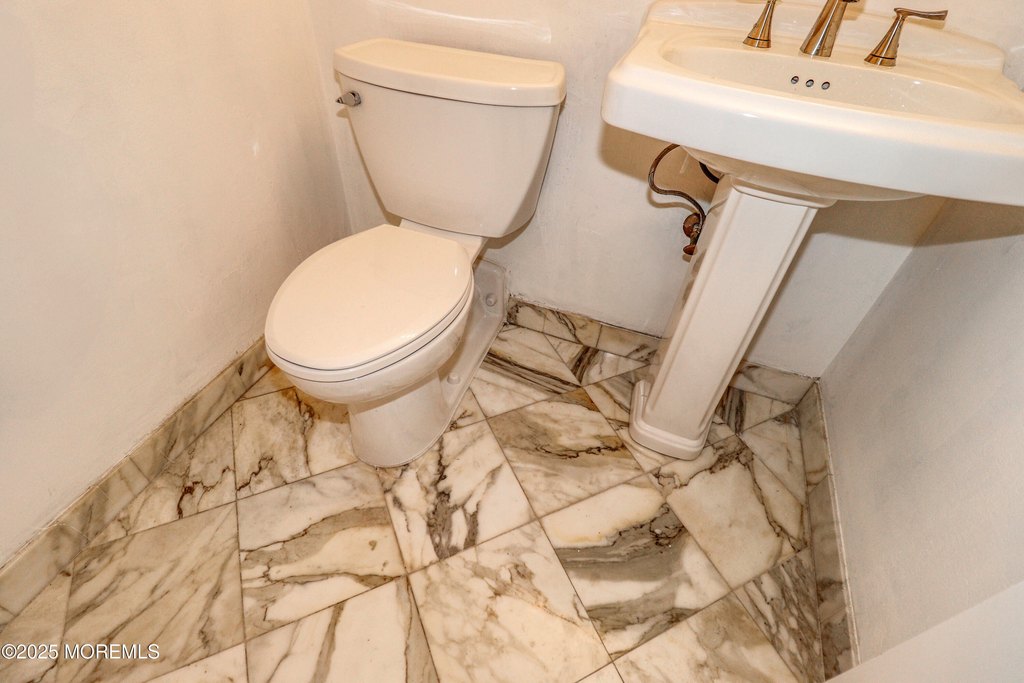 Monmouth Beach, New Jersey, 07750, United States, 1 Bedroom Bedrooms, ,1.5 BathroomsBathrooms,Residential,Forsale,2012963