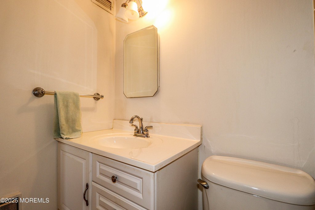 Monmouth Beach, New Jersey, 07750, United States, 1 Bedroom Bedrooms, ,1.5 BathroomsBathrooms,Residential,Forsale,2012963