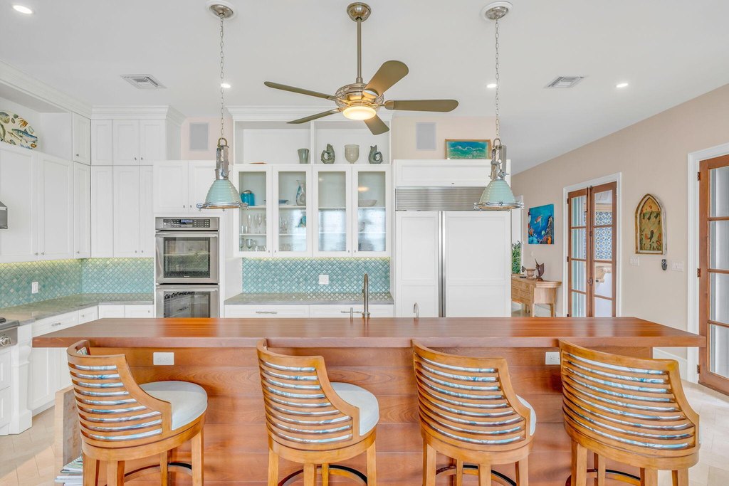 Key Colony, Florida, 33051, United States, 4 Bedrooms Bedrooms, ,4.5 BathroomsBathrooms,Residential,Forsale,2004355