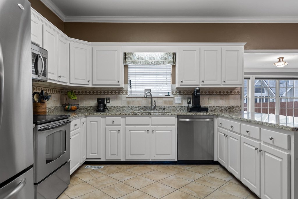 Chattanooga, Tennessee, 37421, United States, 4 Bedrooms Bedrooms, ,2.5 BathroomsBathrooms,Residential,Forsale,2009588