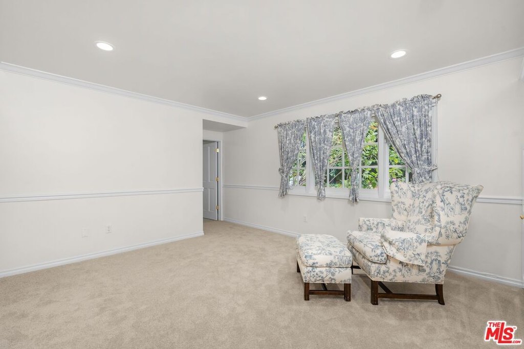 Malibu, California, 90265, United States, 4 Bedrooms Bedrooms, ,2.5 BathroomsBathrooms,Residential,Forsale,2009611